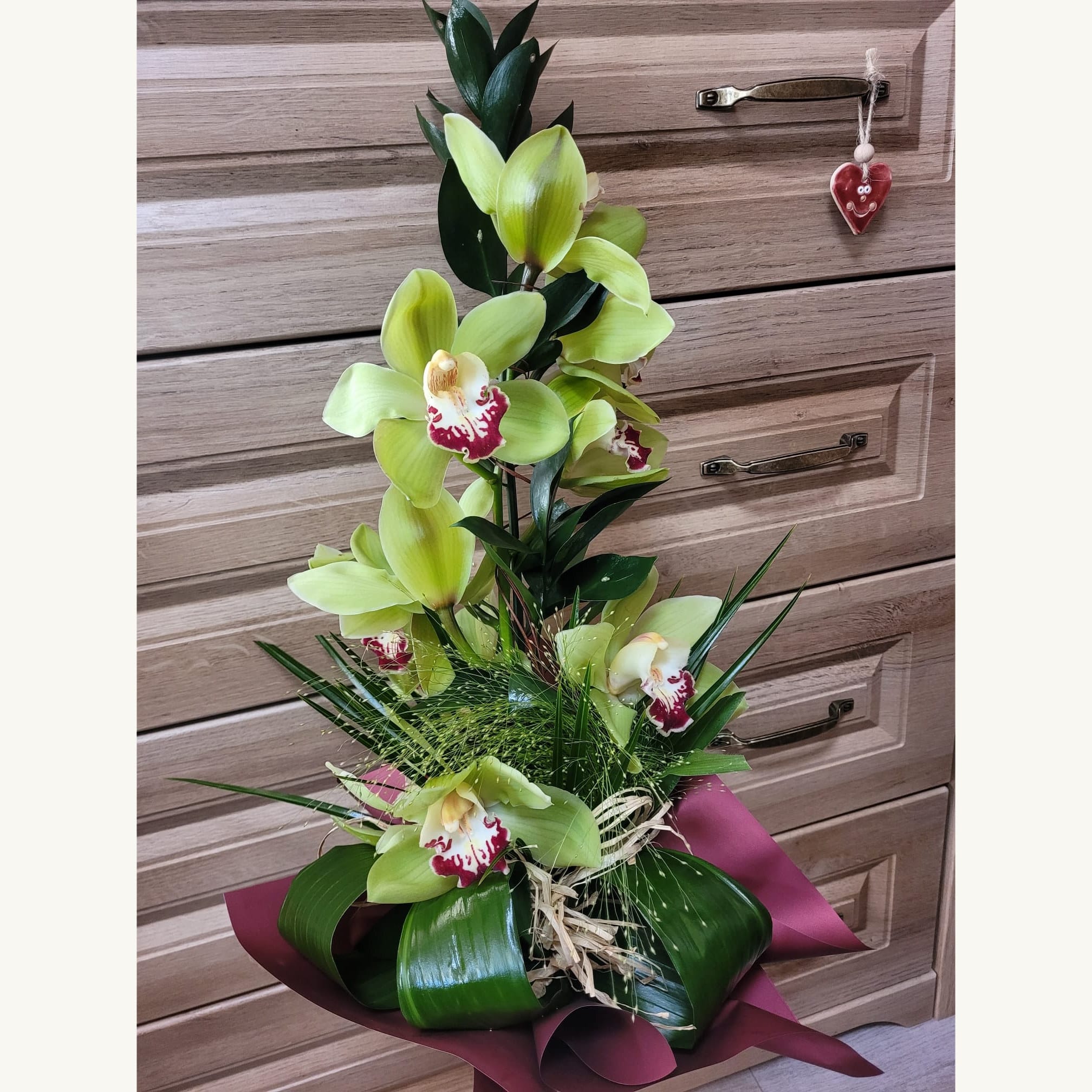 Kytica s orchideou – Obrázok 4