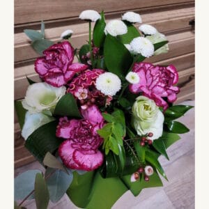 kytica-ruzove-karafiaty-a-eustoma